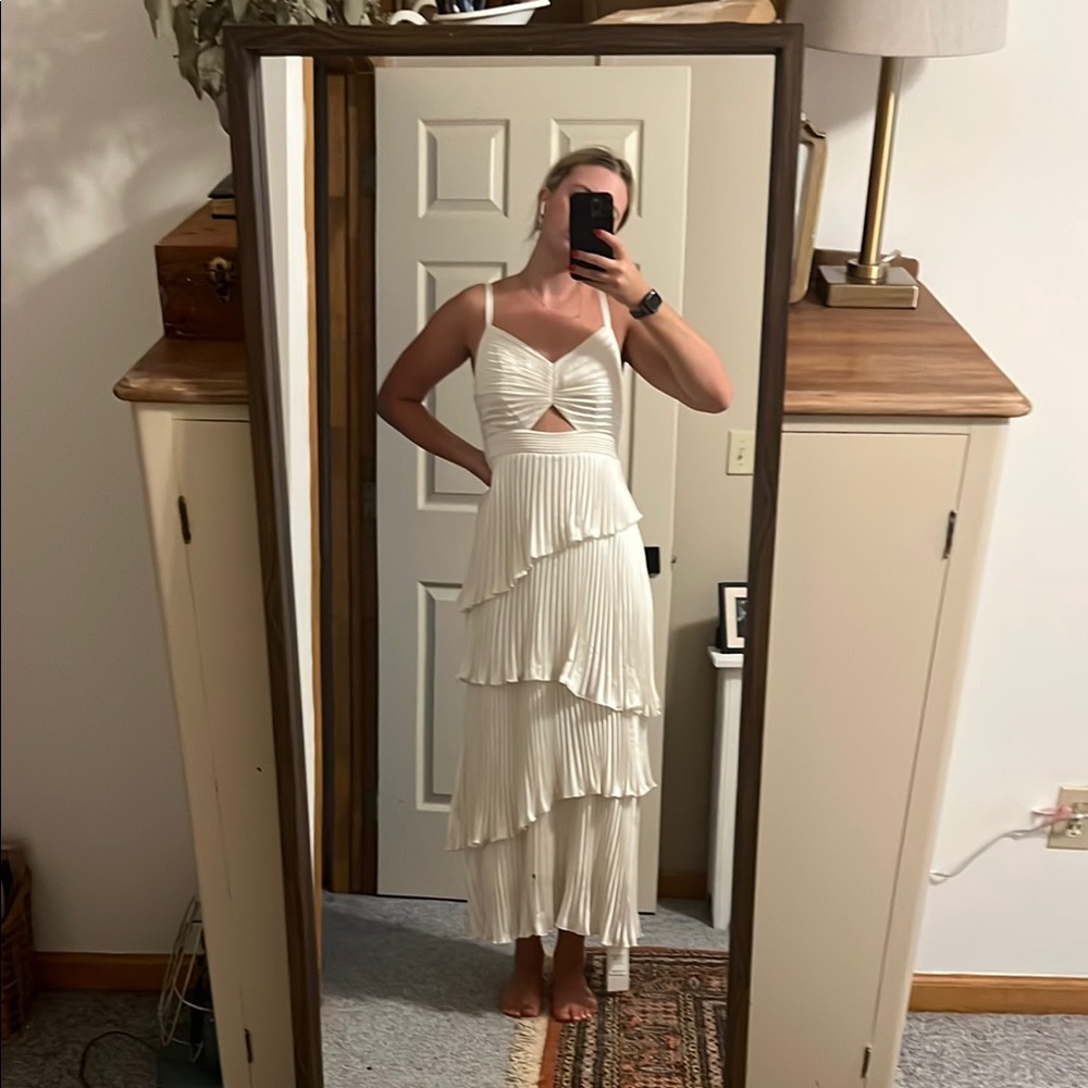 NWT Abercrombie Giselle pleated/tiered Dress